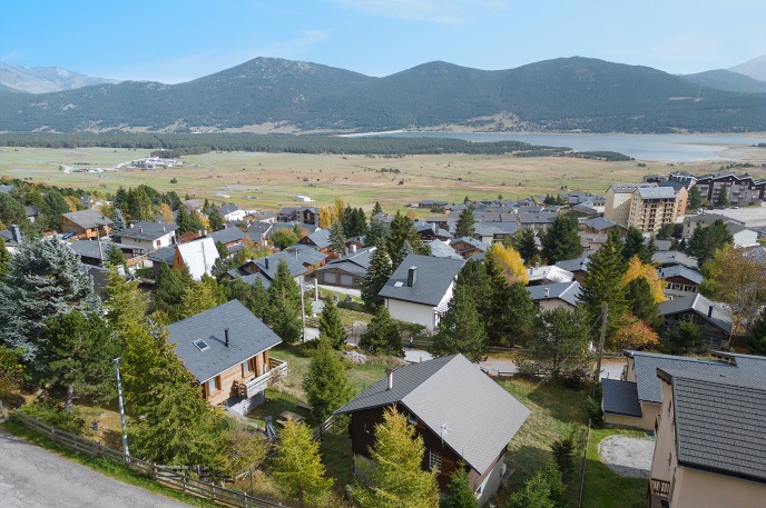 Les photos immobilières prises par drone sont une manière moderne de présenter votre bien sous son meilleur jour.